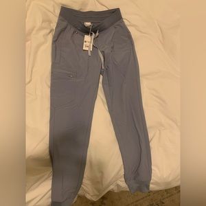 NWT Xs vapor blue Zamora jogger figs scrub bottoms